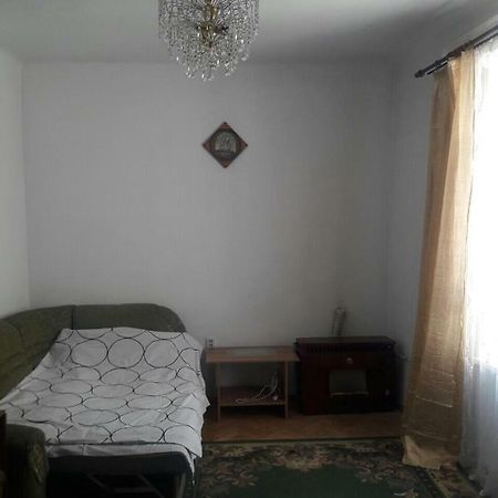 Квартира Між Вокзалом І Центром Lviv Eksteriør bilde