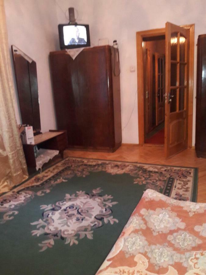 Квартира Між Вокзалом І Центром Lviv Eksteriør bilde
